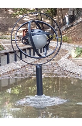 Fontanna w kształcie Astrolabium